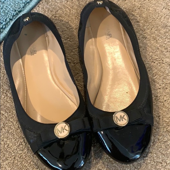 Micheal Kors bundle - Picture 2 of 10